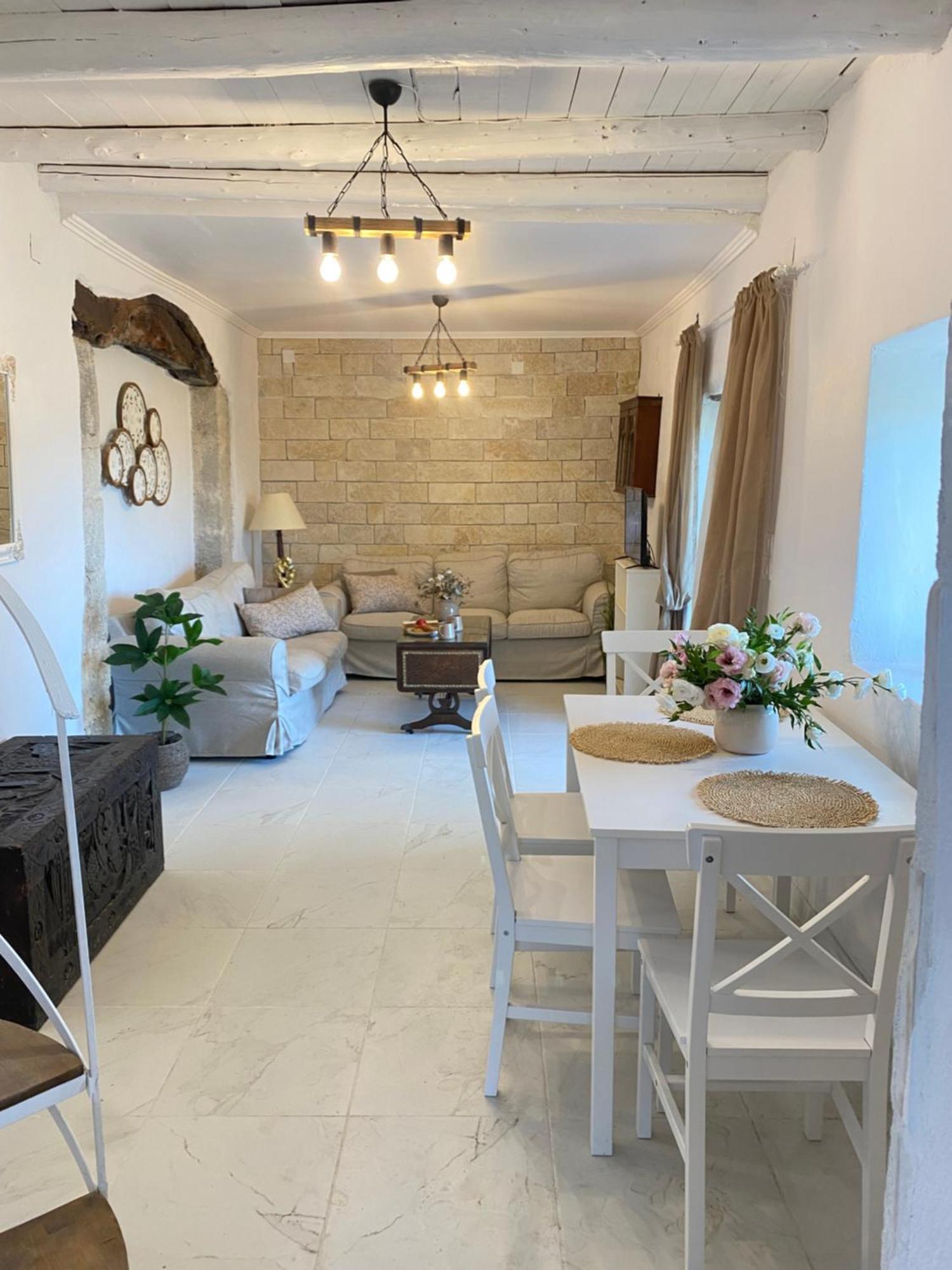 Dinateli - Live Like A Local In Corfu *